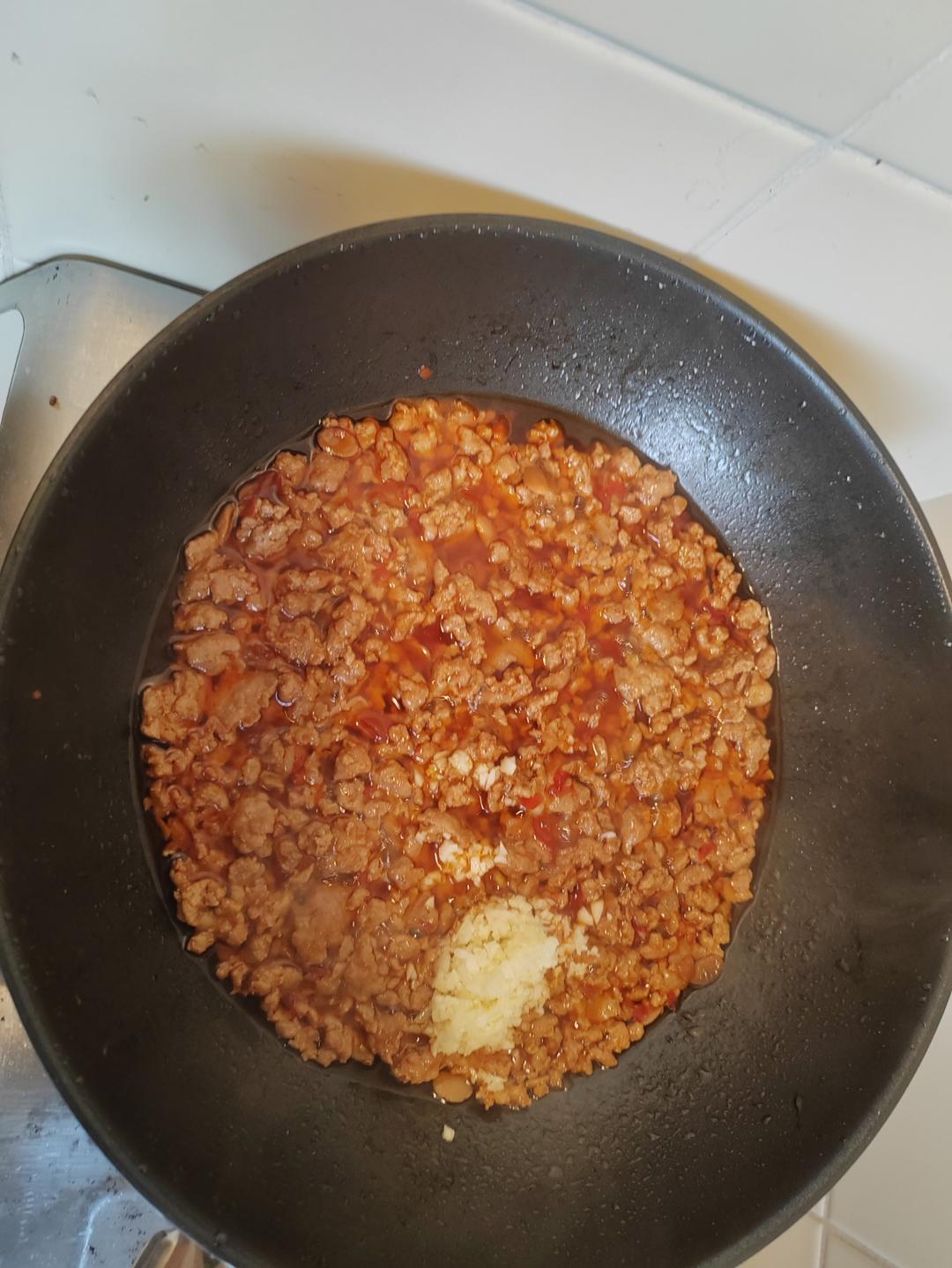 把我自己给征服的万能肉酱