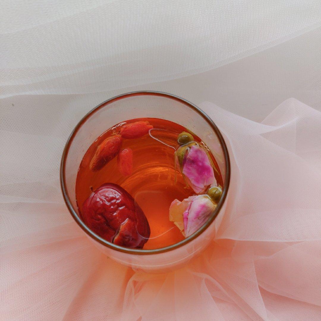 红枣枸杞玫瑰花茶