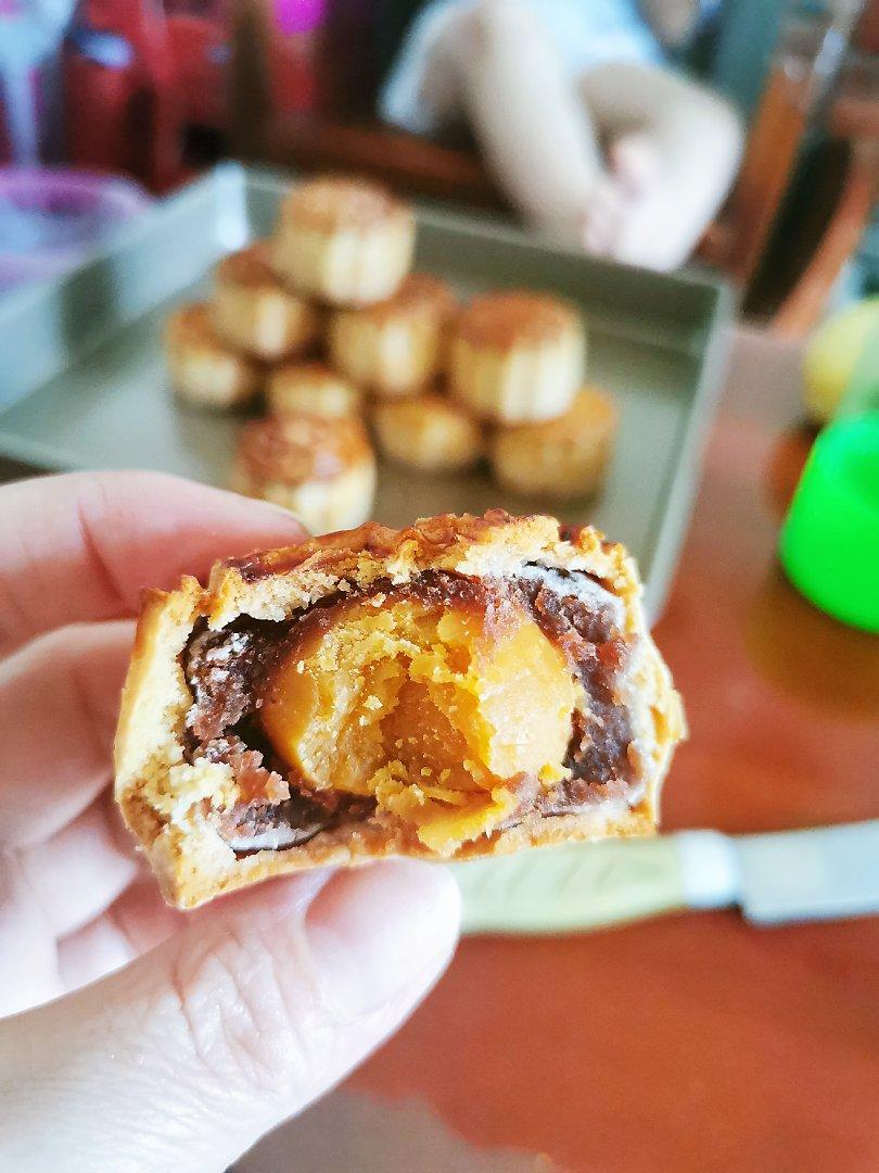 广式月饼（豆沙蛋黄馅）50克