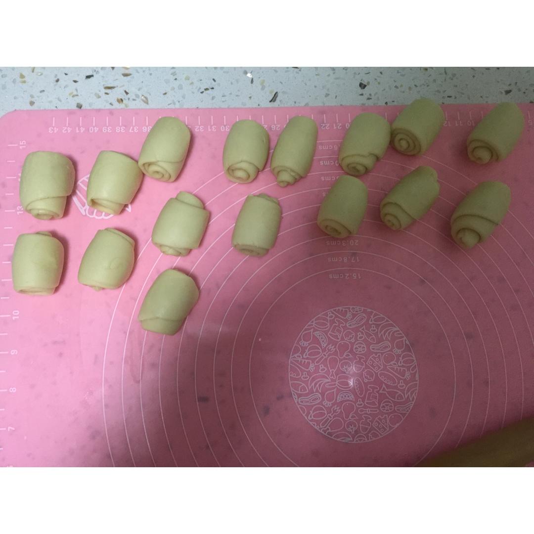蛋黄酥