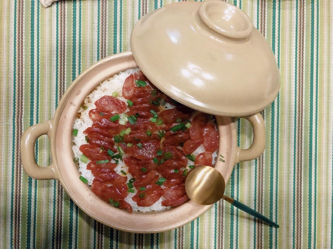 香肠煲仔饭