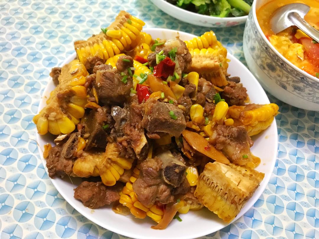 玉米烧排骨