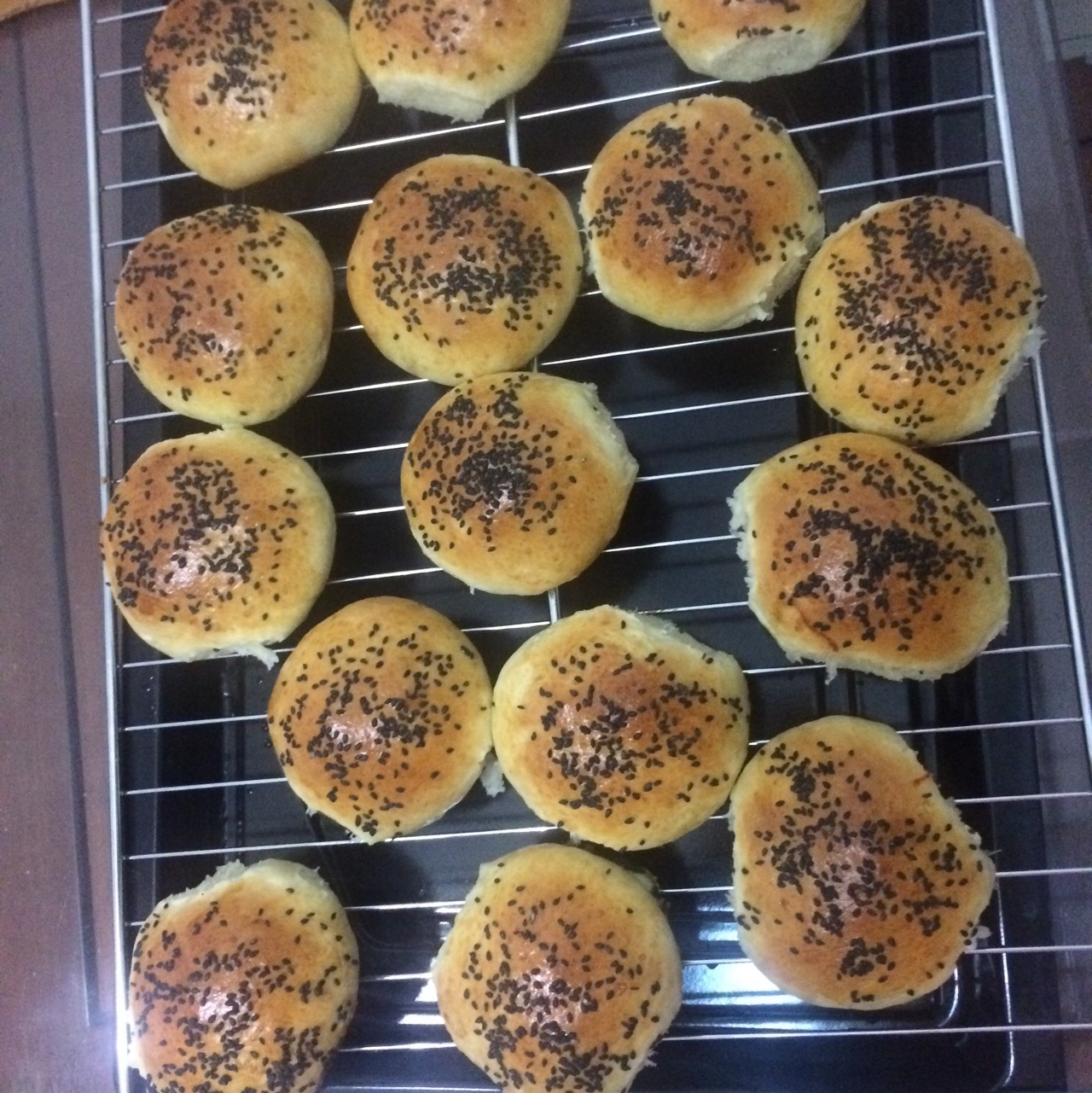 优雅烘焙第97集：我们来做汉堡包吧（上）（家庭手工版）