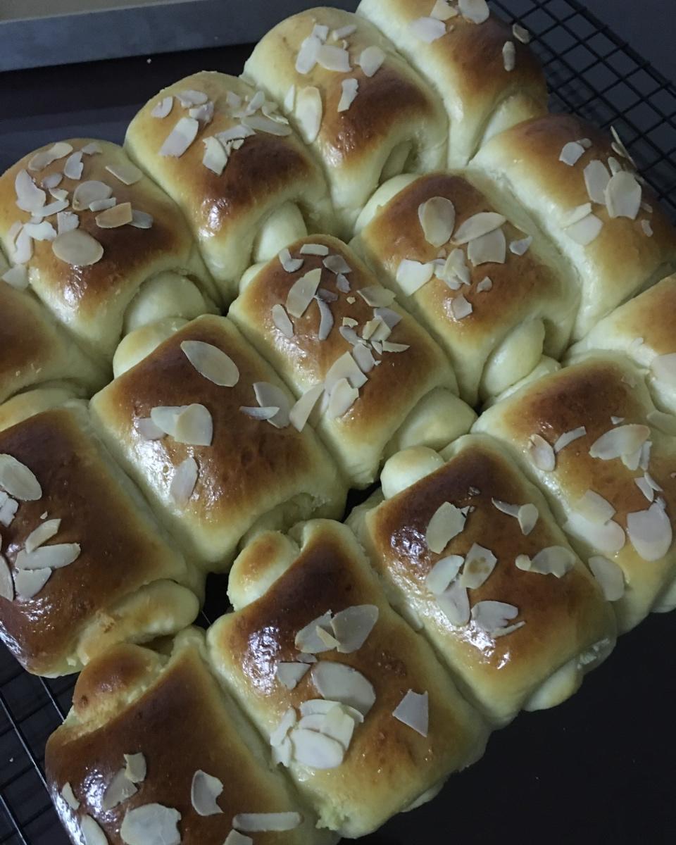 椰蓉面包卷