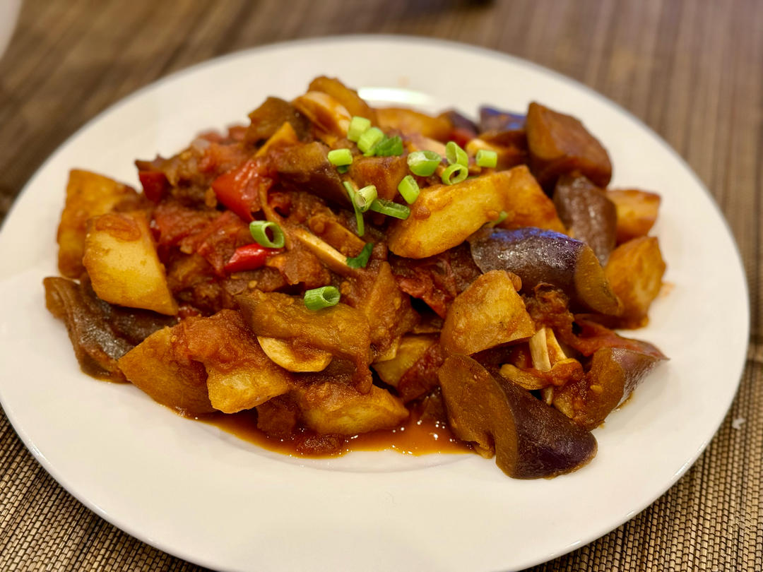 西红柿土豆烧茄子