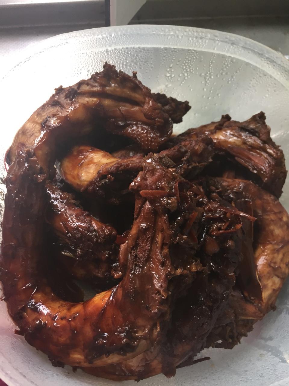 酱鸡脖子
