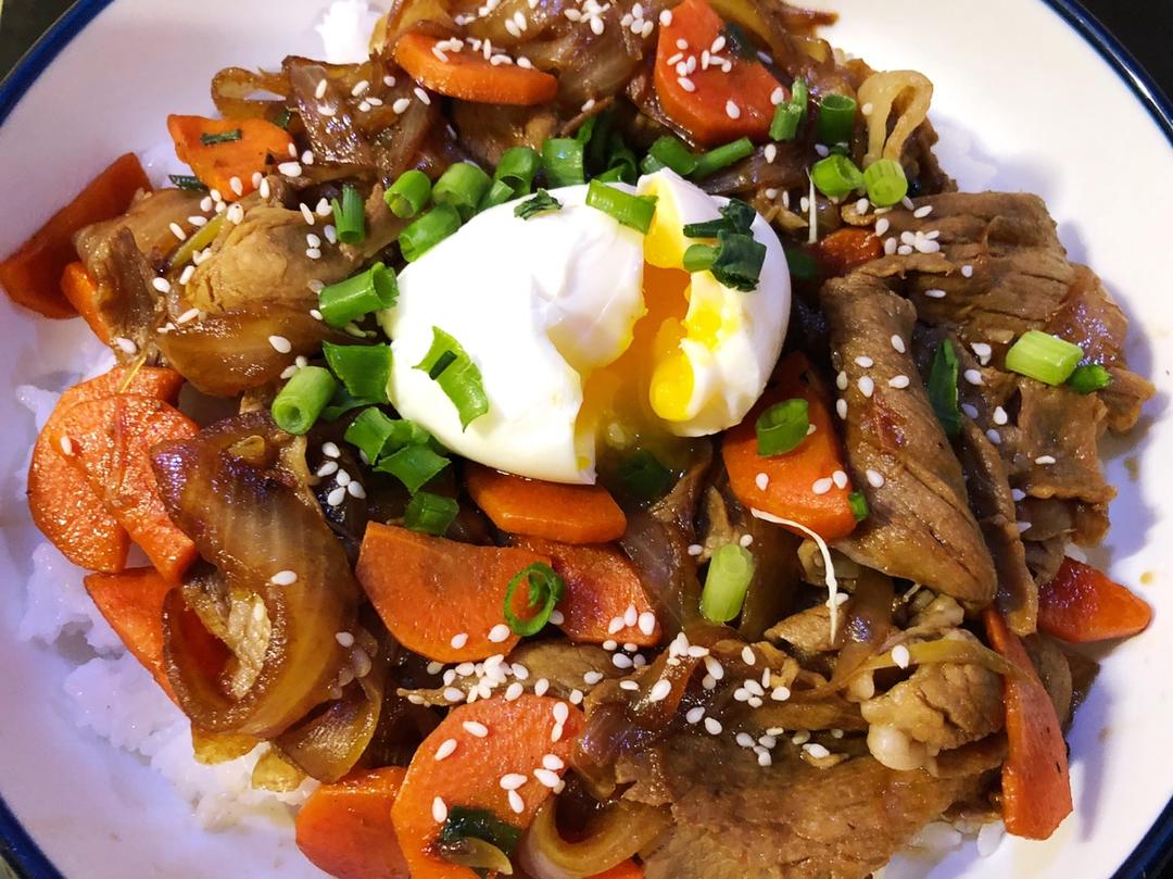 中式温泉牛丼饭