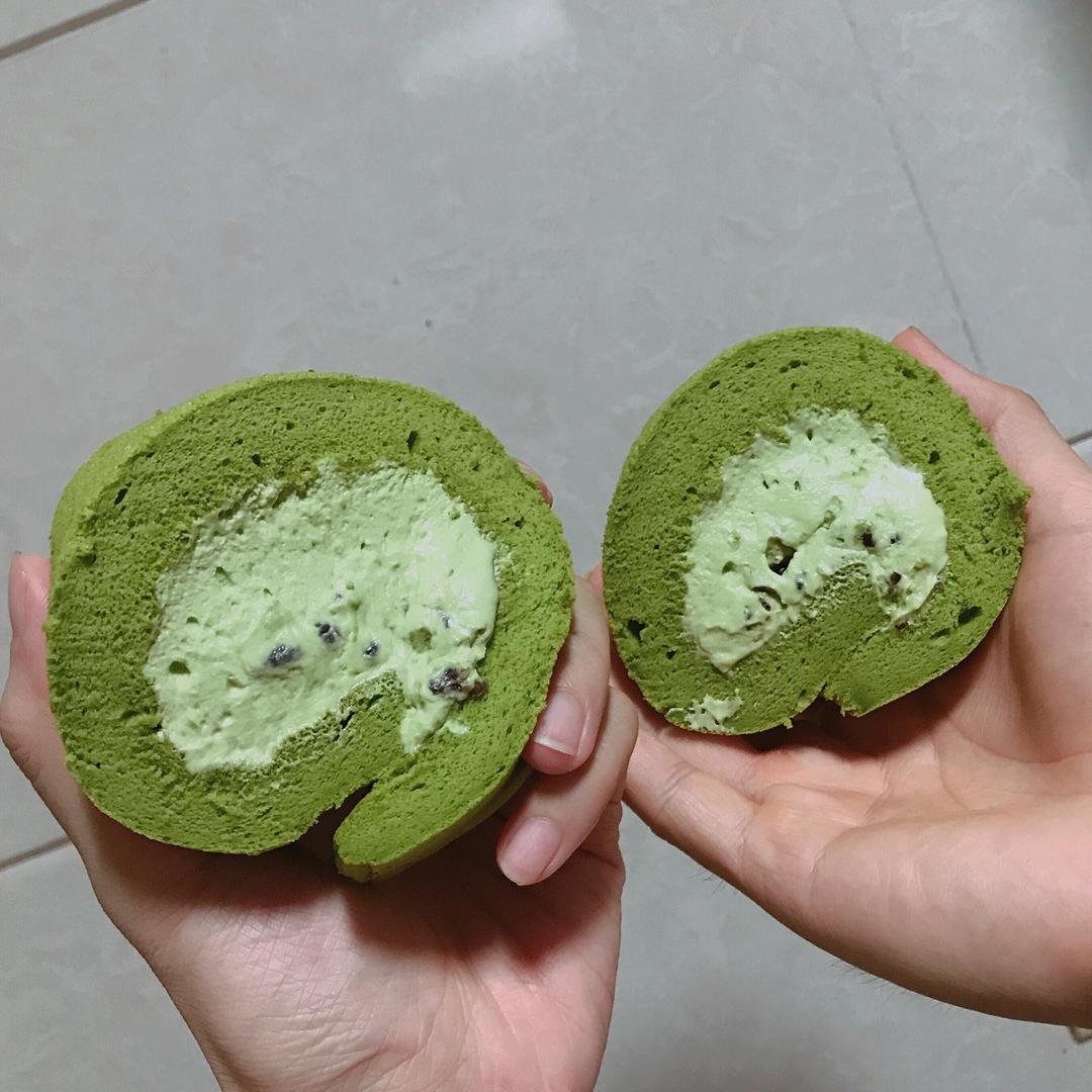 抹茶戚风蛋糕卷