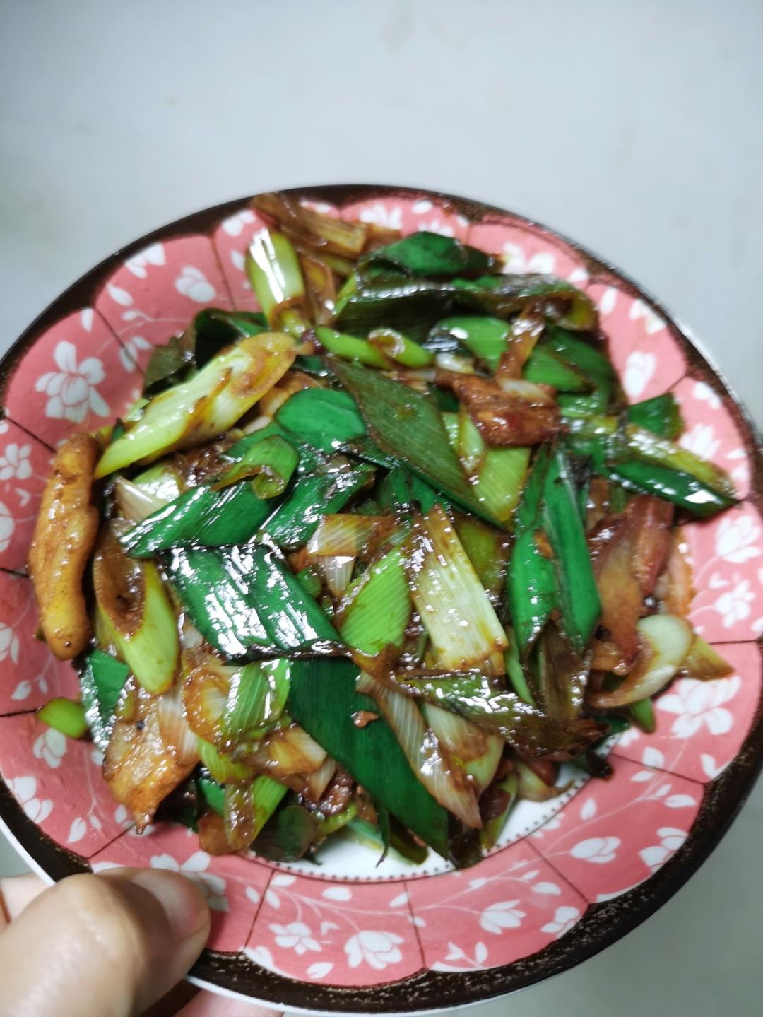 超下饭的大葱炒肉片