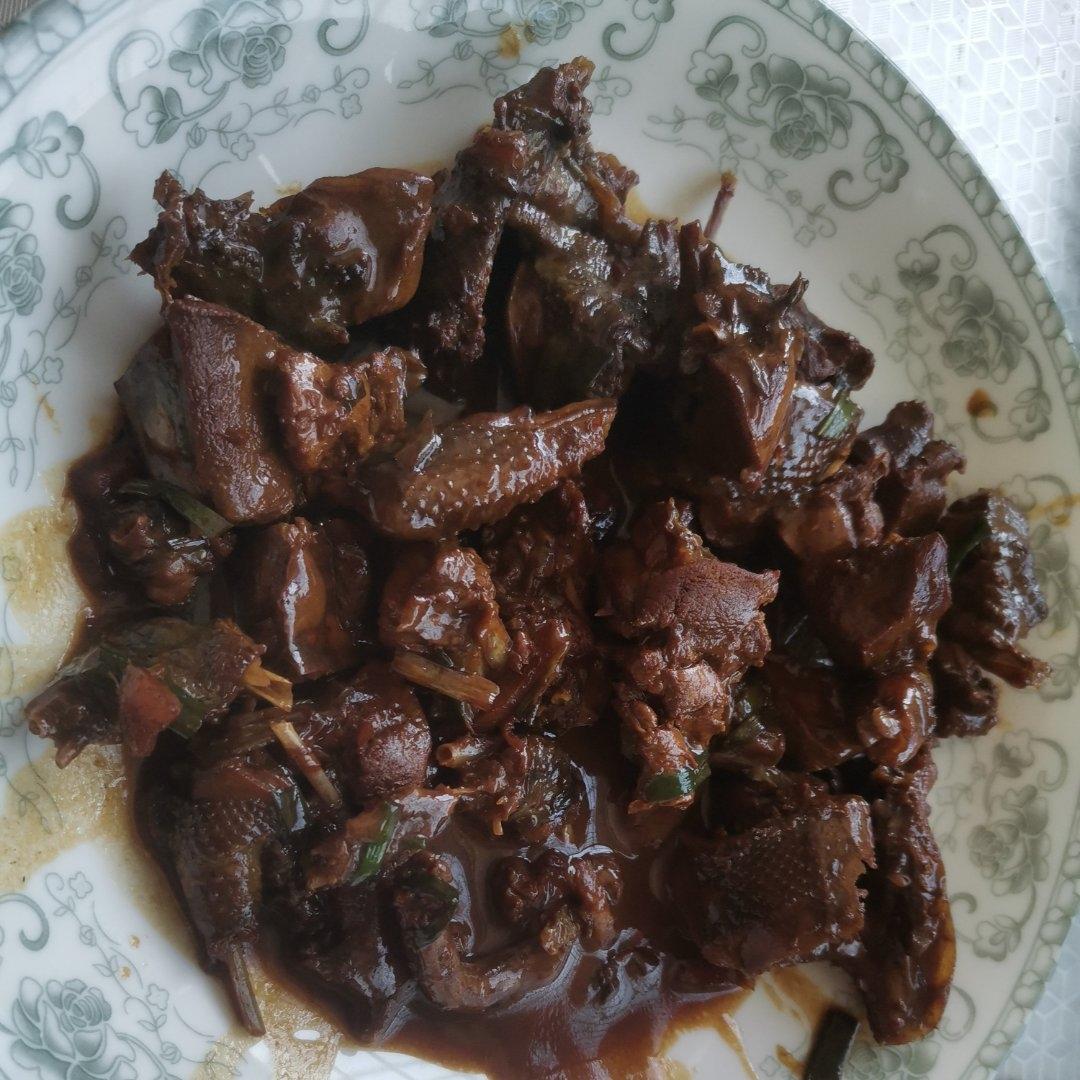 美味的红烧鸽子