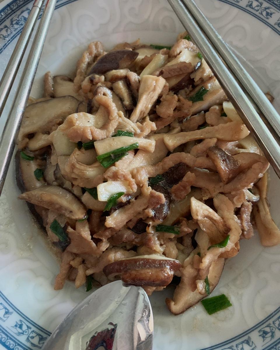 香菇炒肉