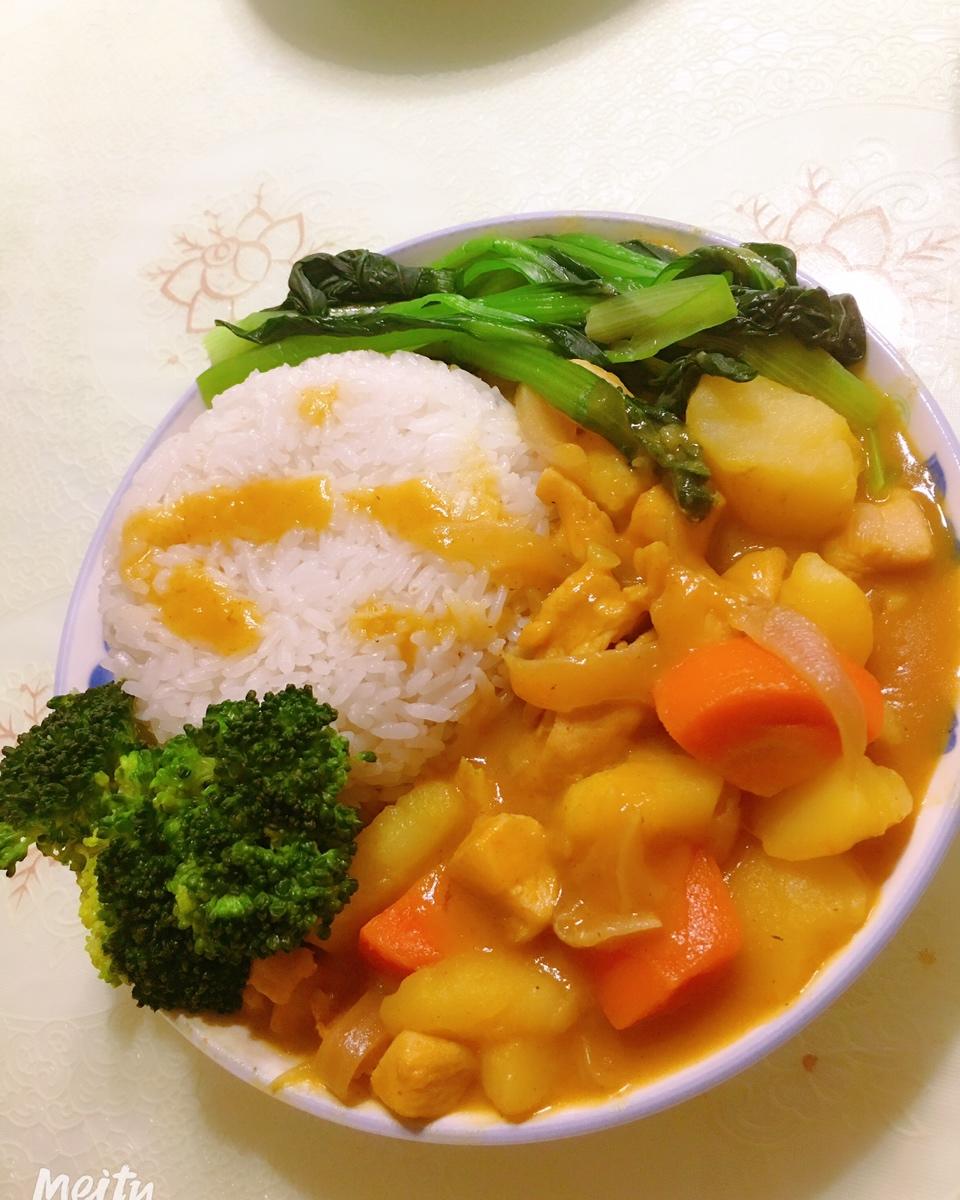 咖喱鸡肉饭