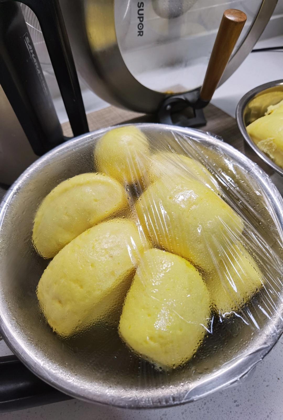 新手做馒头也能100%成功——附上非常详细的视频步骤（一次发酵法）