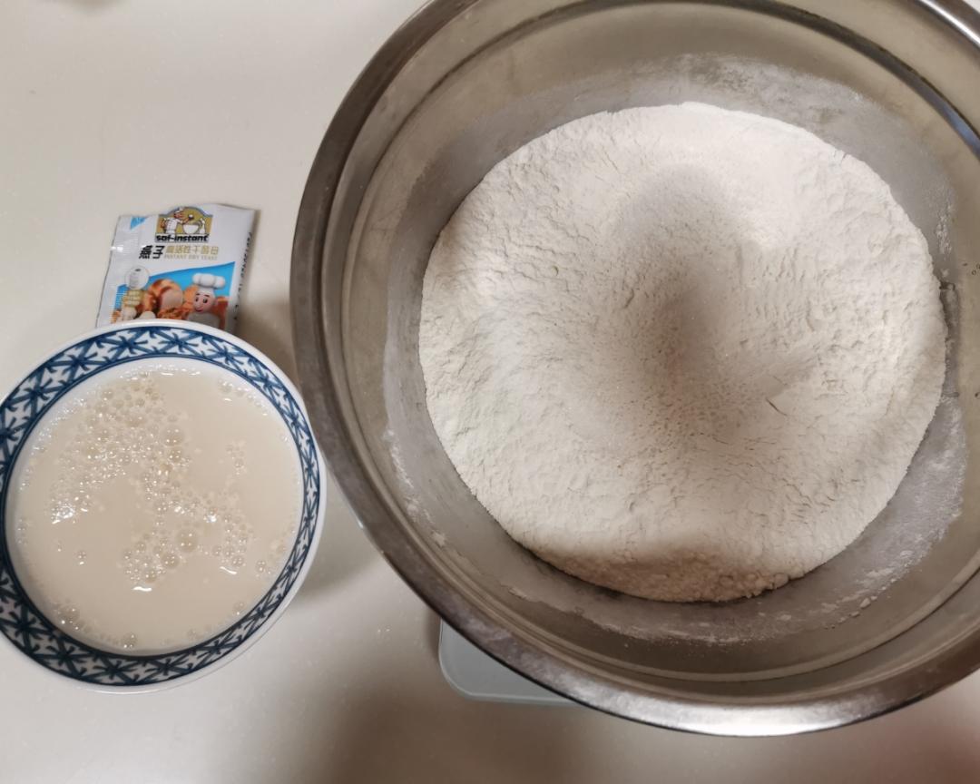 纯奶手撕吐司的做法 步骤1