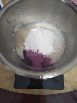 紫薯玫瑰馒头的做法 步骤2