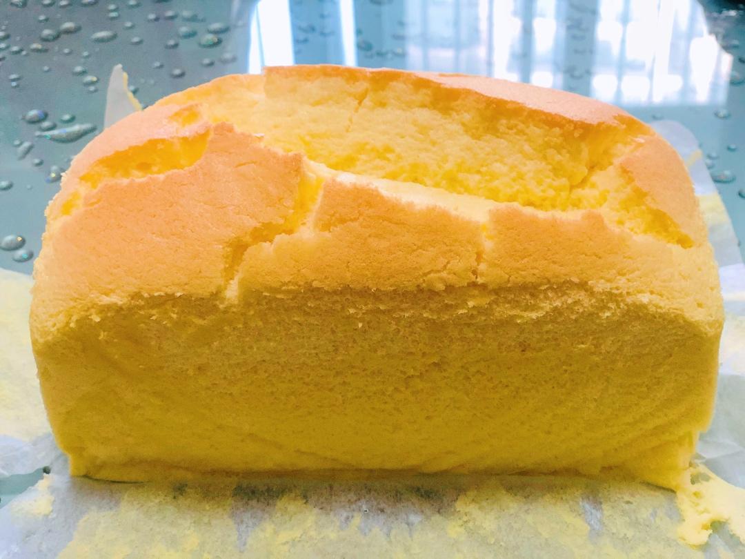 堪比柯基屁股
爆浆芝士🧀古早蛋糕