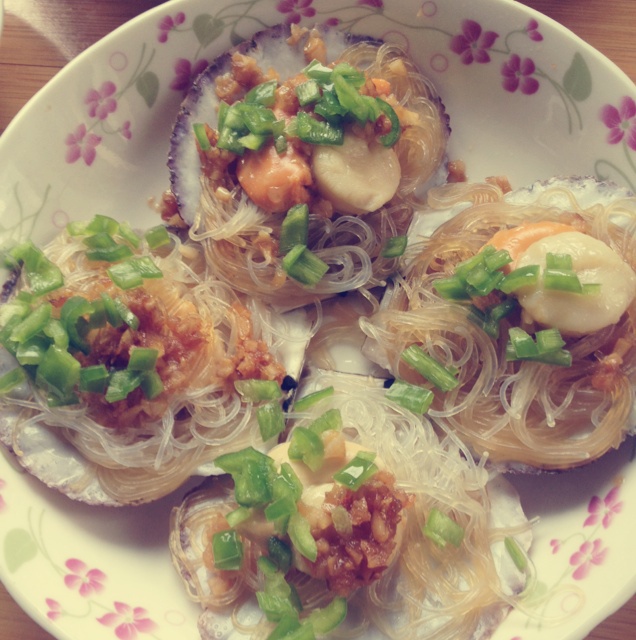 蒜蓉粉丝蒸扇贝