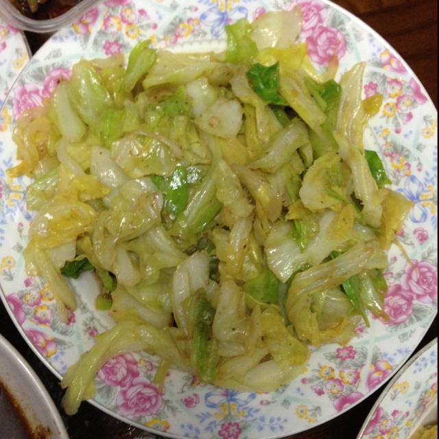 蚝油手撕卷心菜