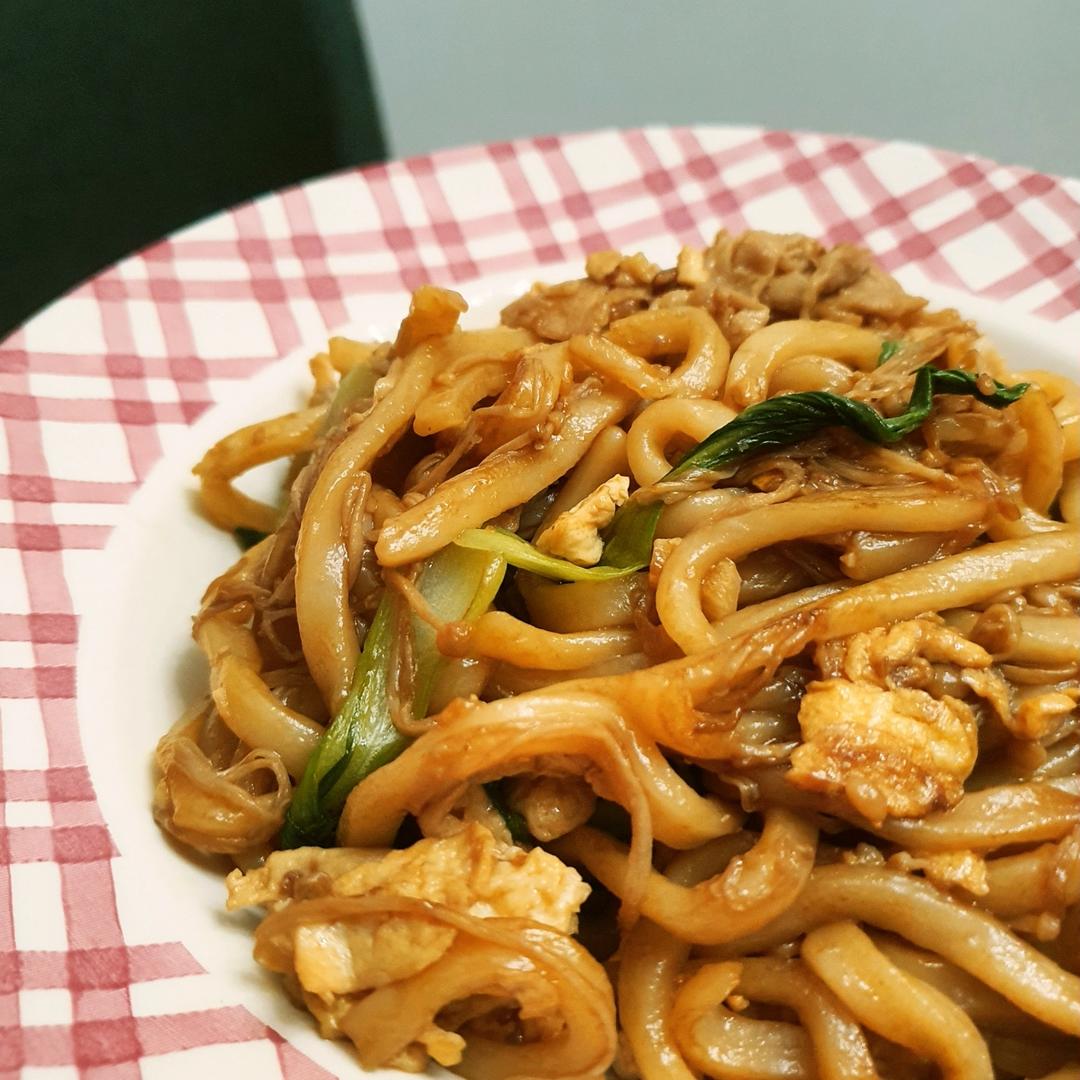 黑椒虾仁乌冬面