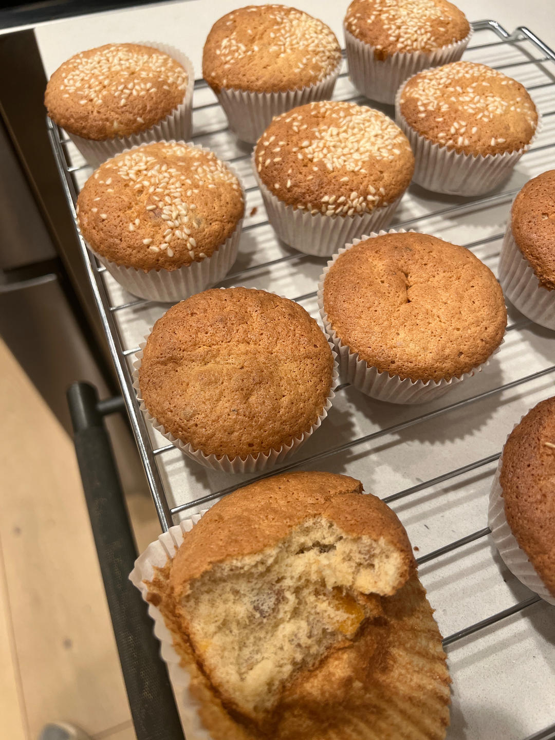 拔丝肉松咸蛋黄蛋糕