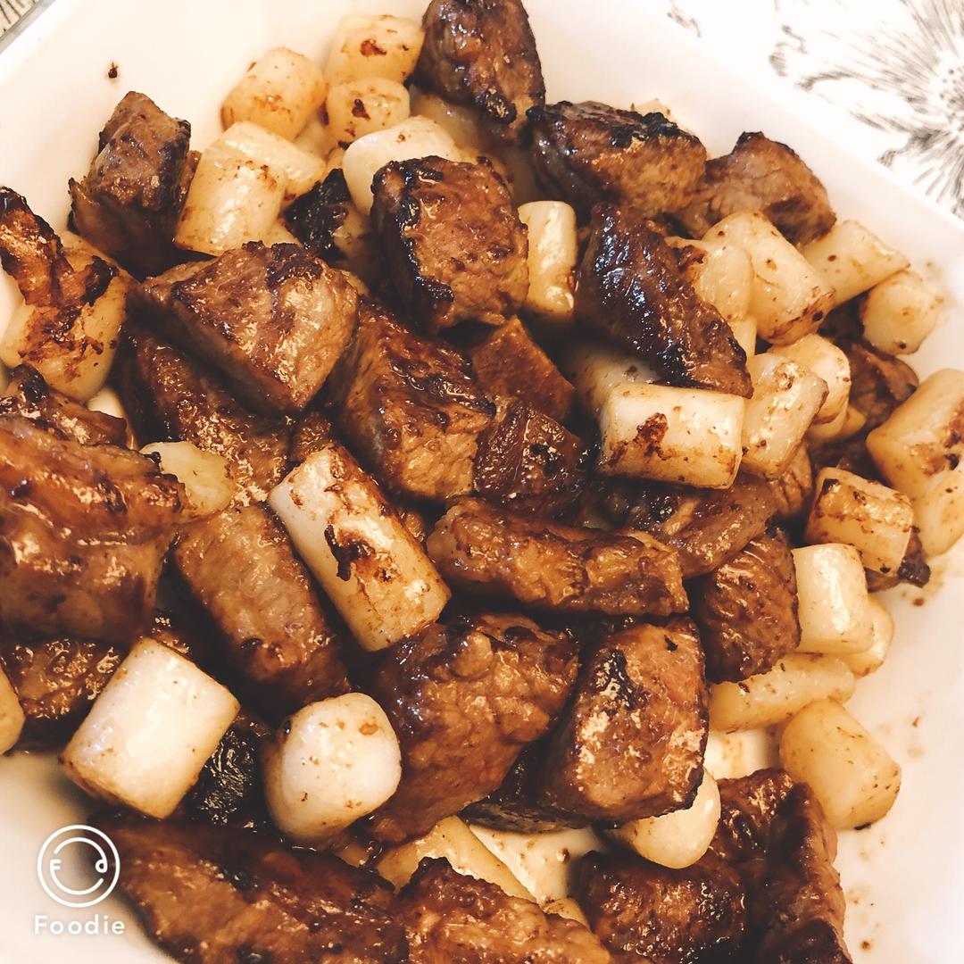黑椒年糕牛肉粒