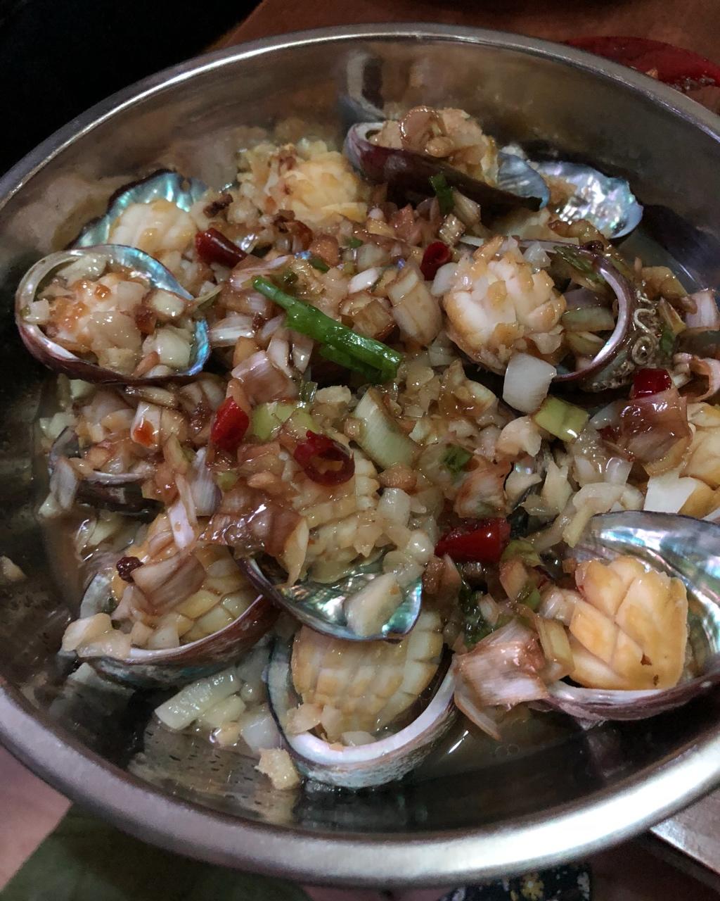 蒜蓉粉丝蒸鲍鱼