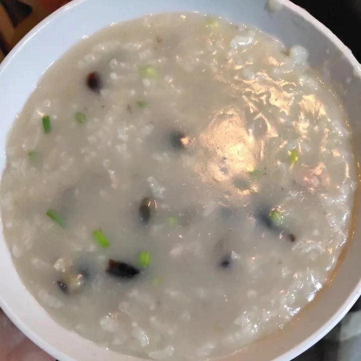 十五分钟快手之香滑皮蛋瘦肉粥(附五分钟电饭煲电压力锅更快捷方法)