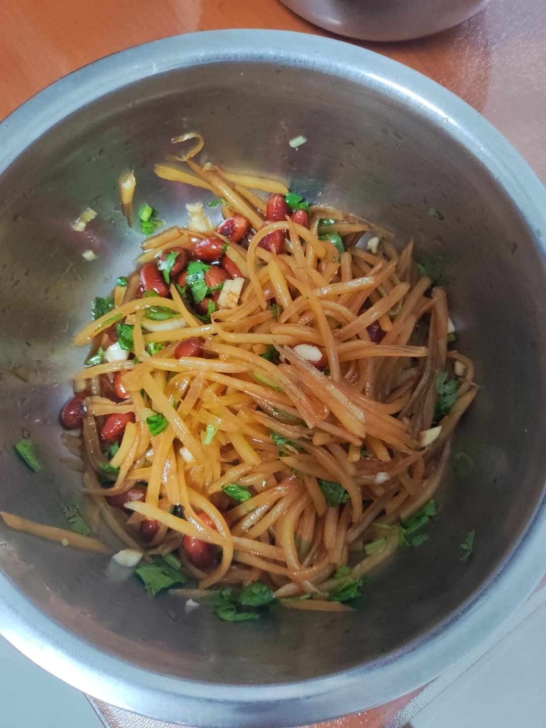 香辣开胃的凉拌土豆丝