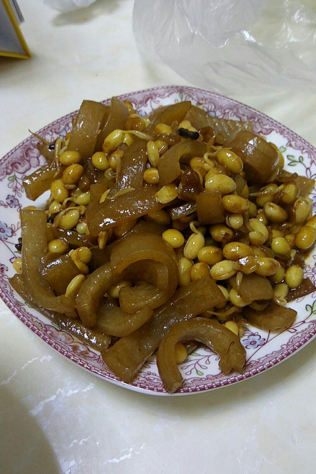 手机用户6684_875j做的酱肉皮炒黄豆