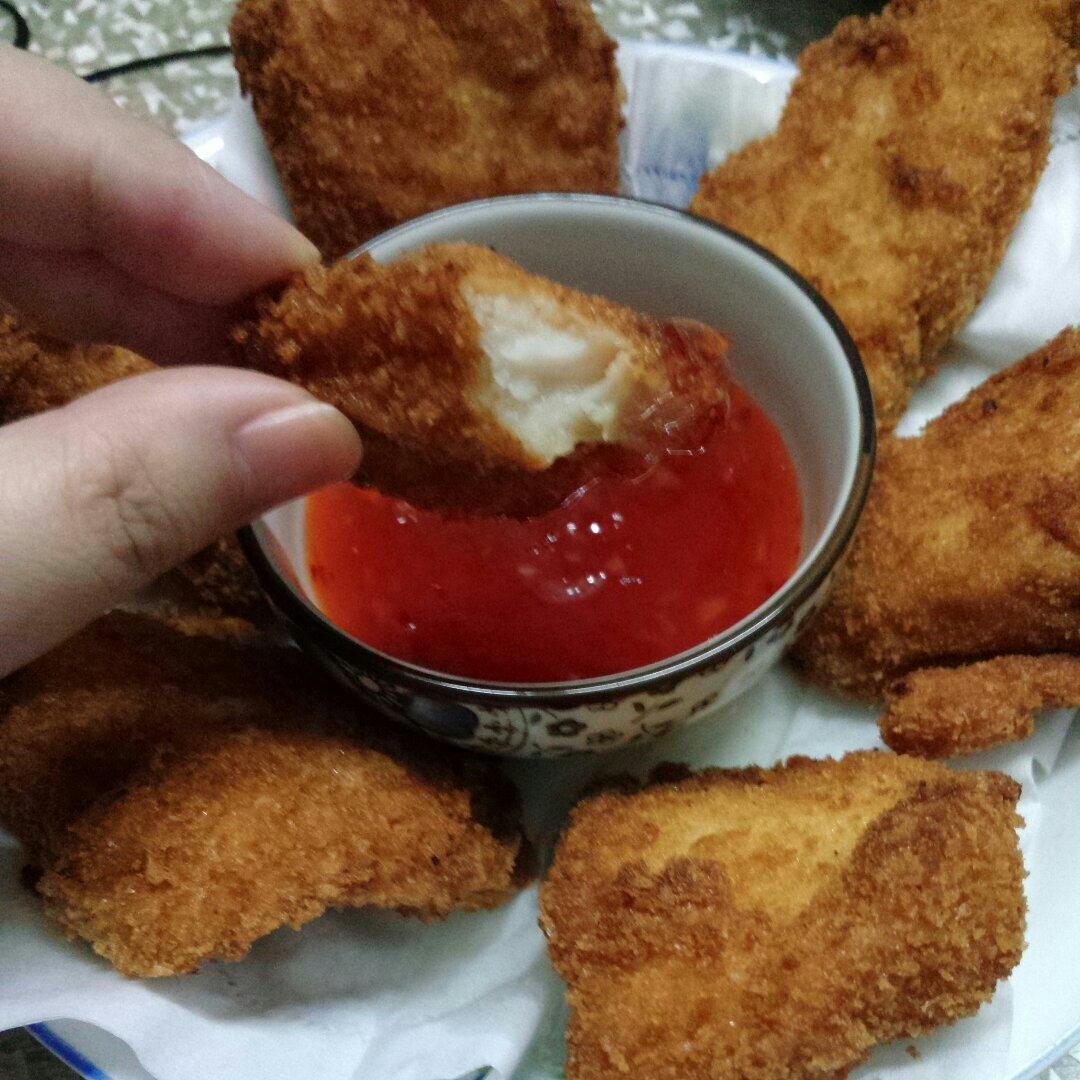 酥炸鱼排配塔塔酱