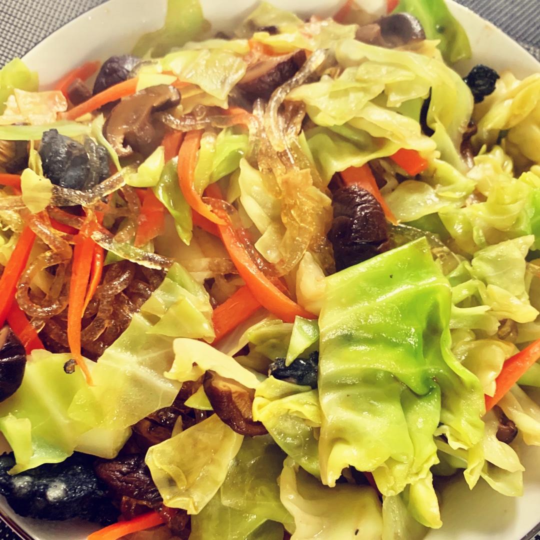 卷心菜炒粉丝 Glass noodles with Cabbage