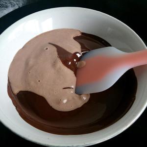 红酒巧克力慕斯蛋糕(白熊冰砖代替淡奶油)的做法 步骤8
