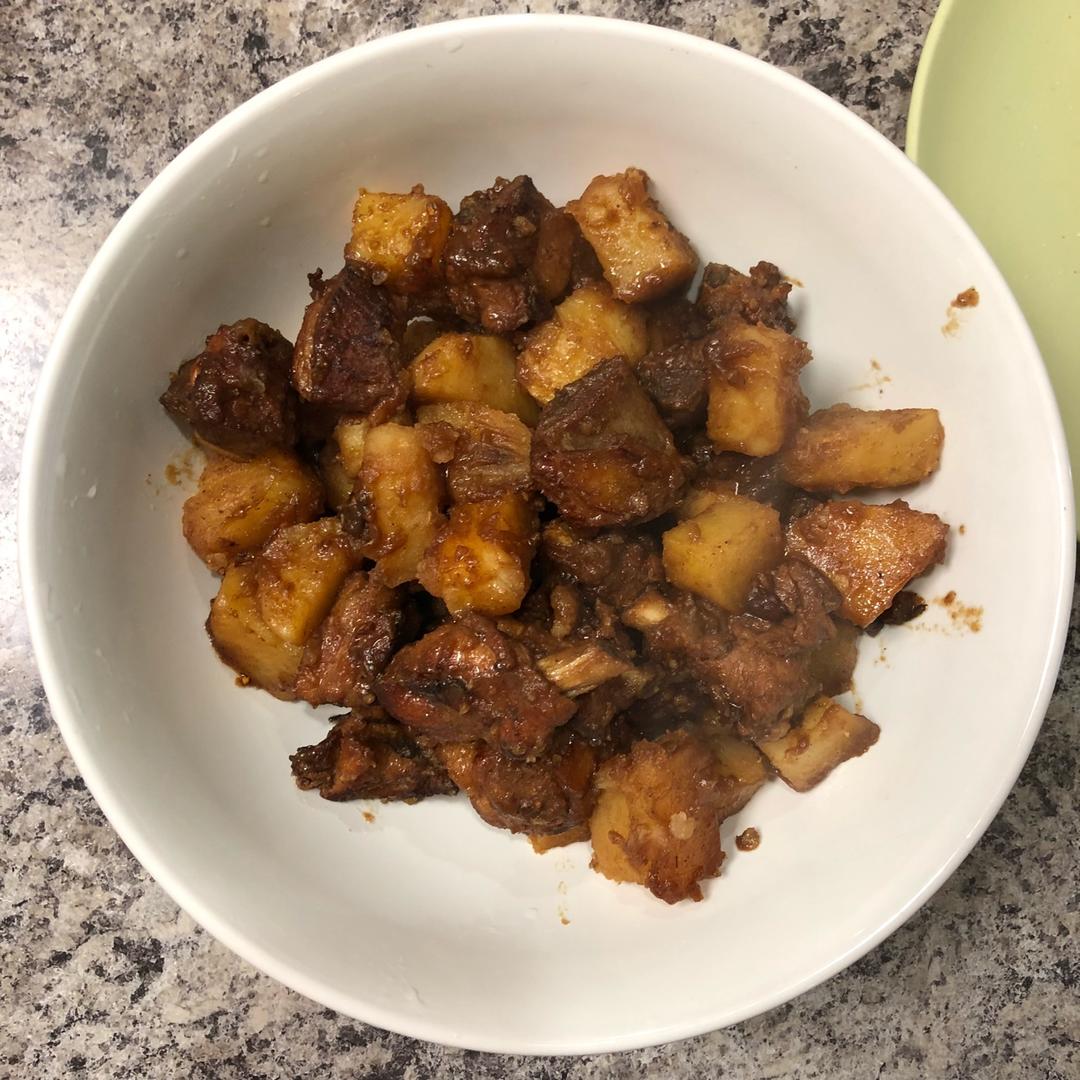 红烧排骨土豆
