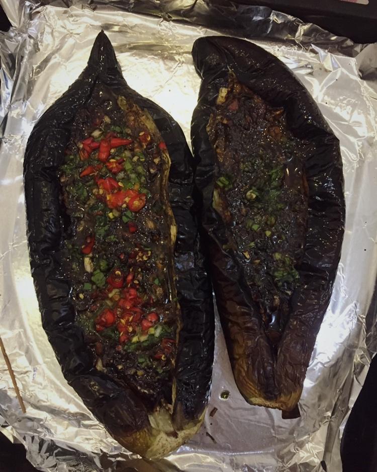 CC招牌菜销魂烤茄子，百吃不厌！