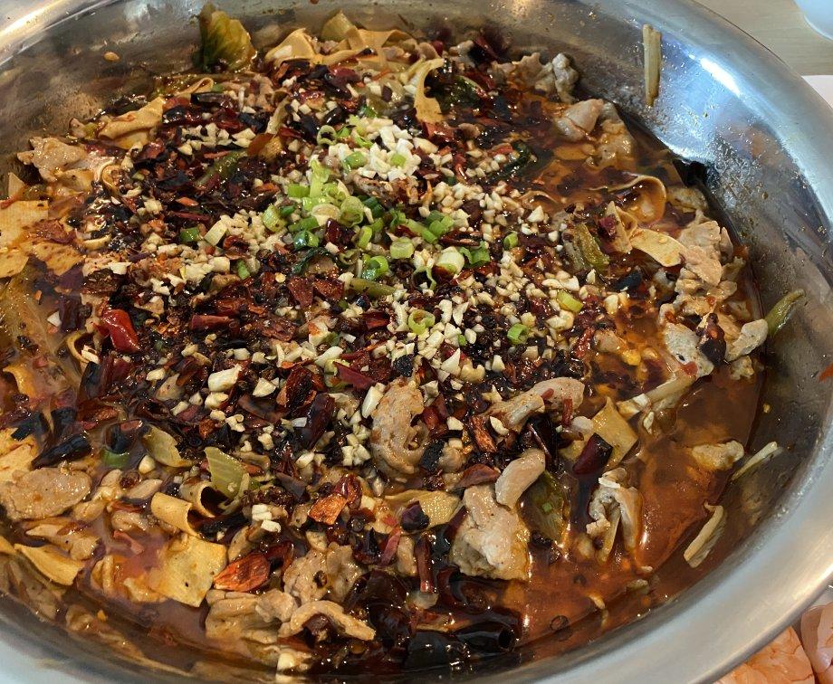 厨师长教你：“水煮肉片”的正宗做法，这味道真的很四川