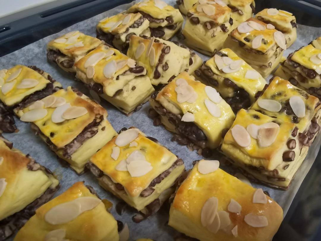 丹麦红豆面包块（消耗蜜红豆）