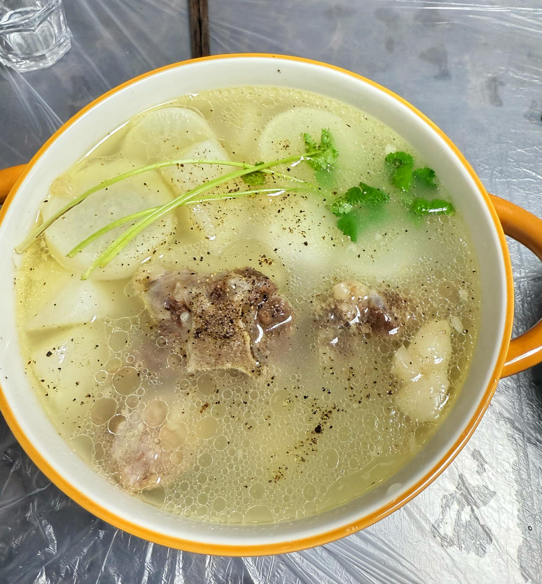 牛尾汤(不仅汤好喝，牛尾更有滋味)