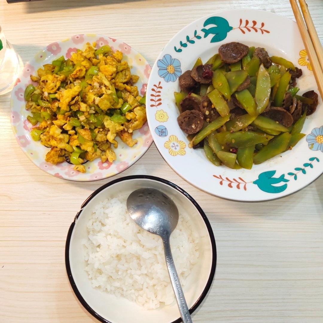 厨师长教你：“青椒炒鸡蛋”的家常做法 ,非常下饭