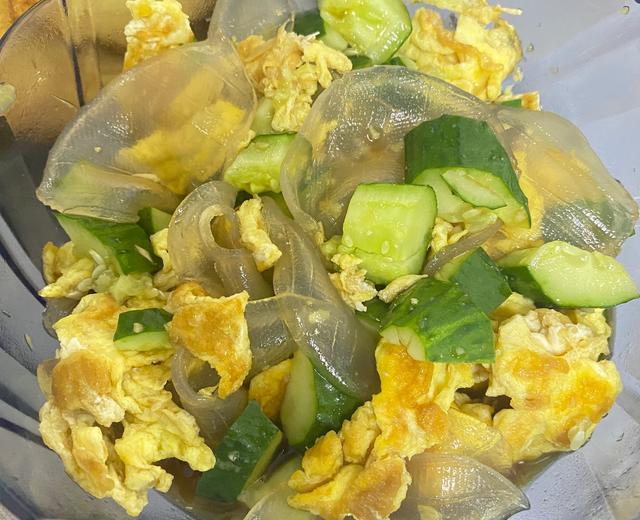黄瓜🥒鸡蛋拌粉皮的做法
