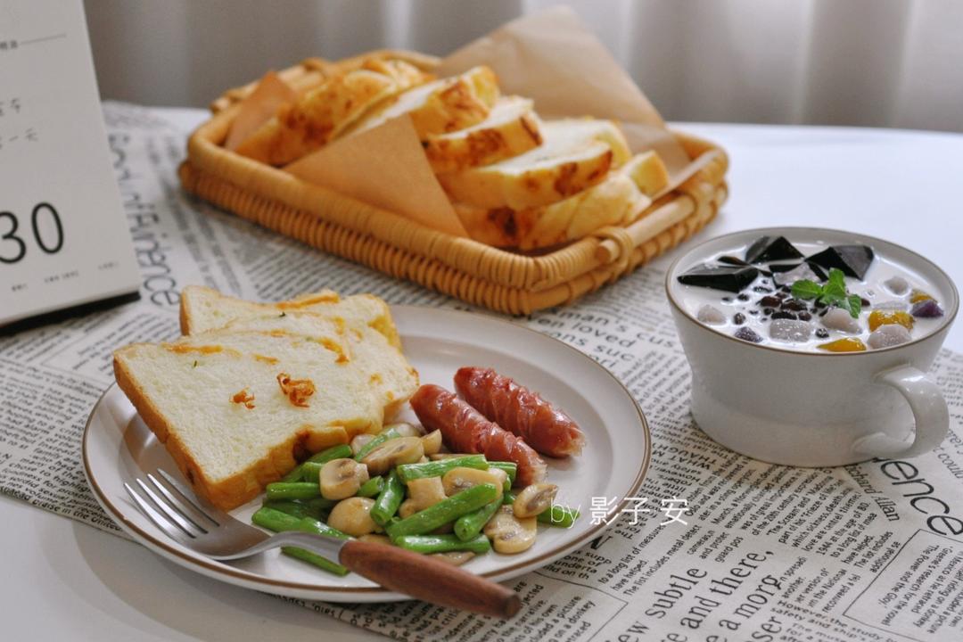 料多多系列---肉松吐司