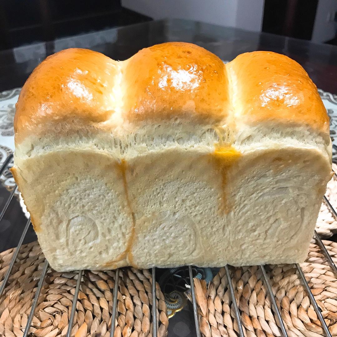 牛奶面包吐司