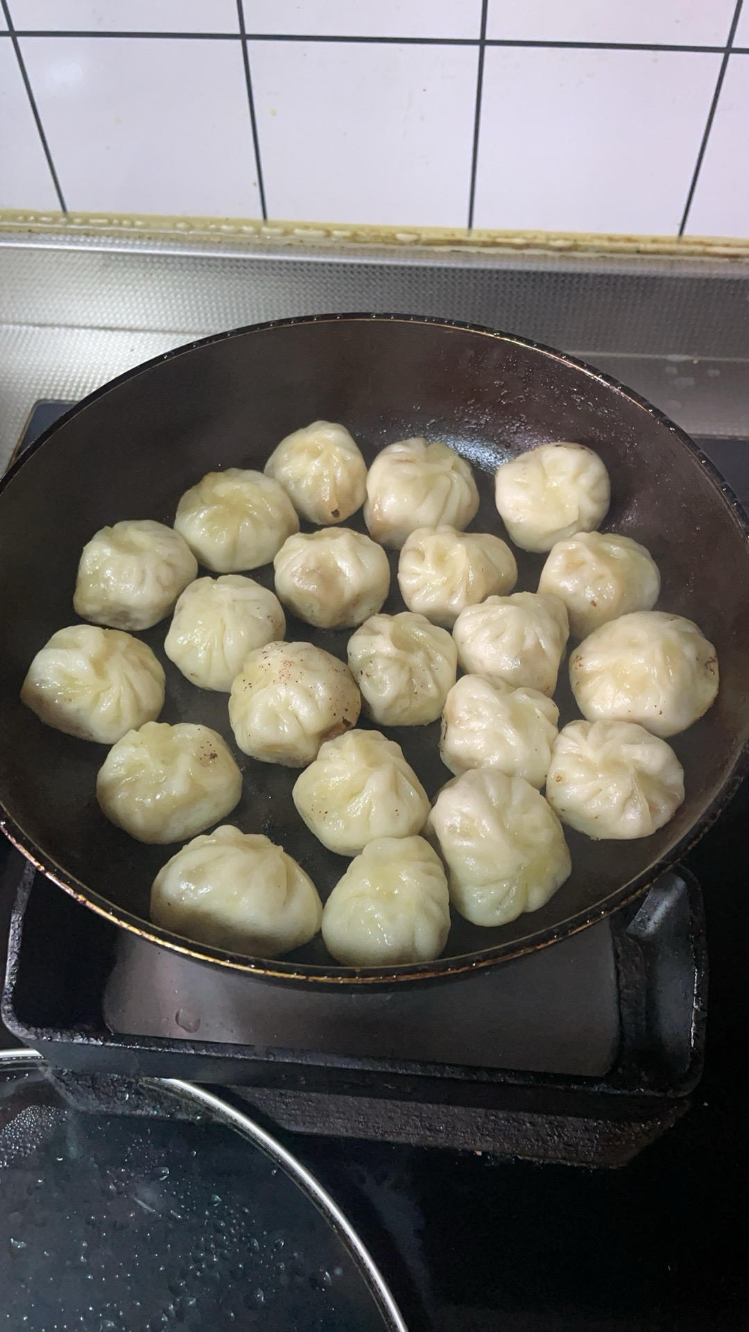 免揉面‼️脆底爆汁‼️懒人版拇指生煎包‼️
