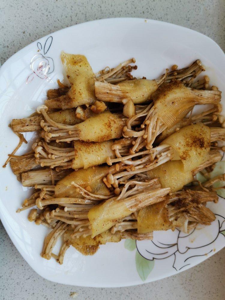 烤土豆金针菇卷