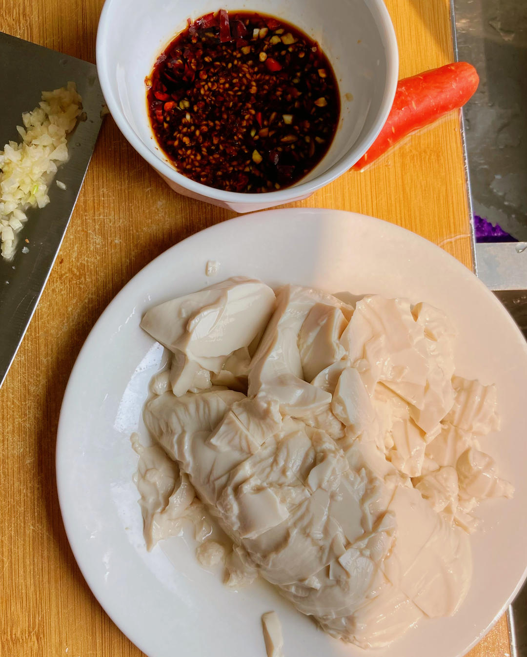 凉拌嫩豆腐