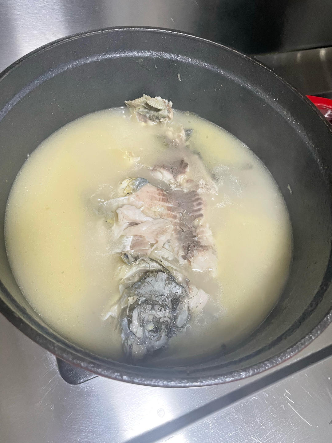 这样做的鲫鱼汤超好喝，奶白奶白的