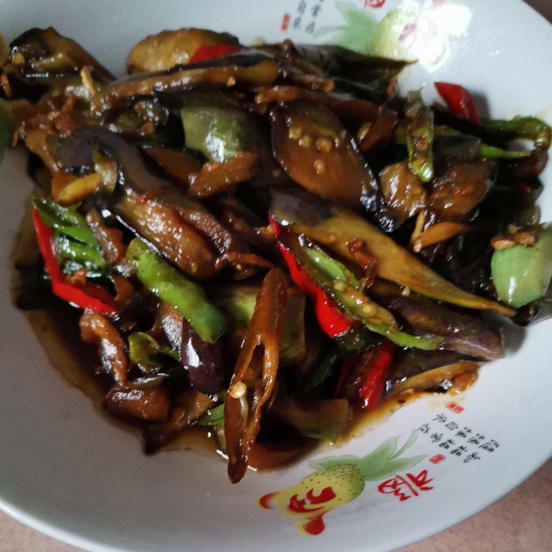 不费油❗不变色❗好吃下饭的青椒炒茄子