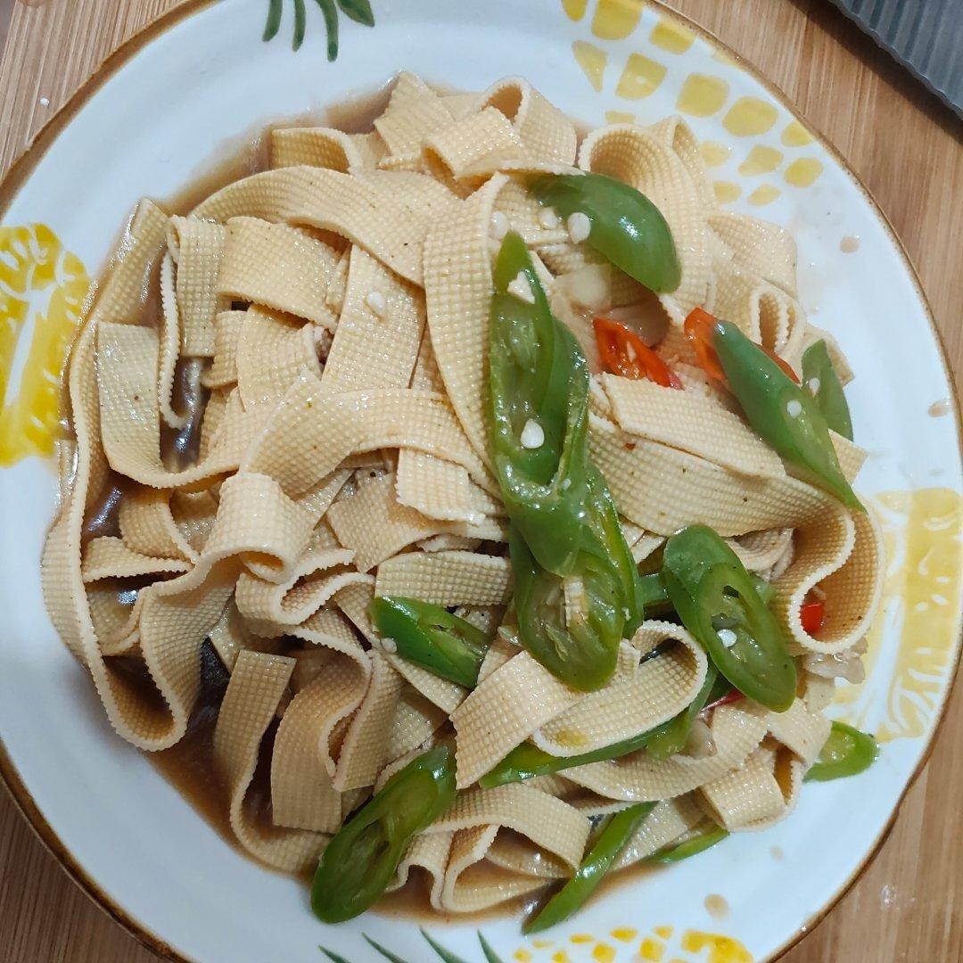 尖椒豆腐皮