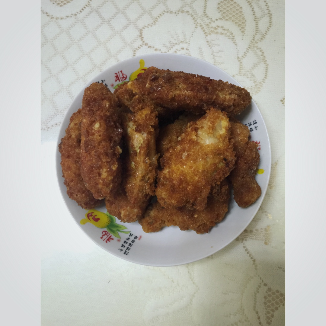 面包糠炸鸡翅