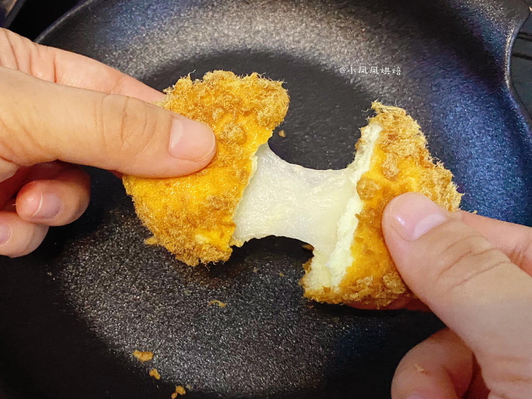 网红升级“拉丝肉松小贝”，用“青井”老师的酸奶戚风方子，更赞了！