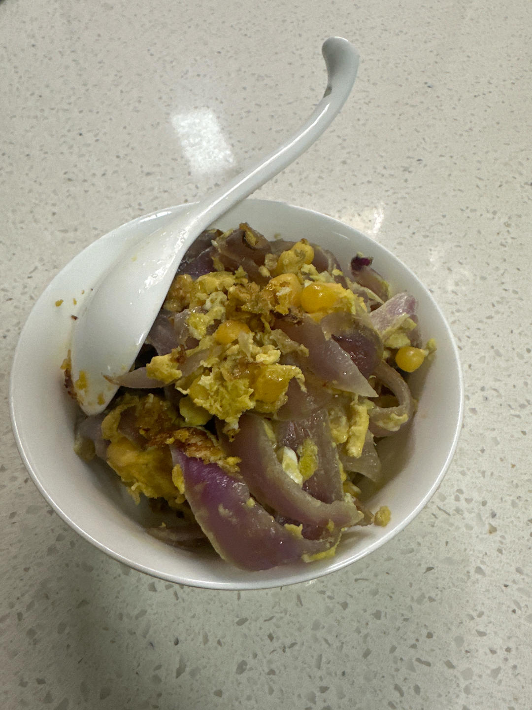 胡萝卜洋葱炒鸡蛋